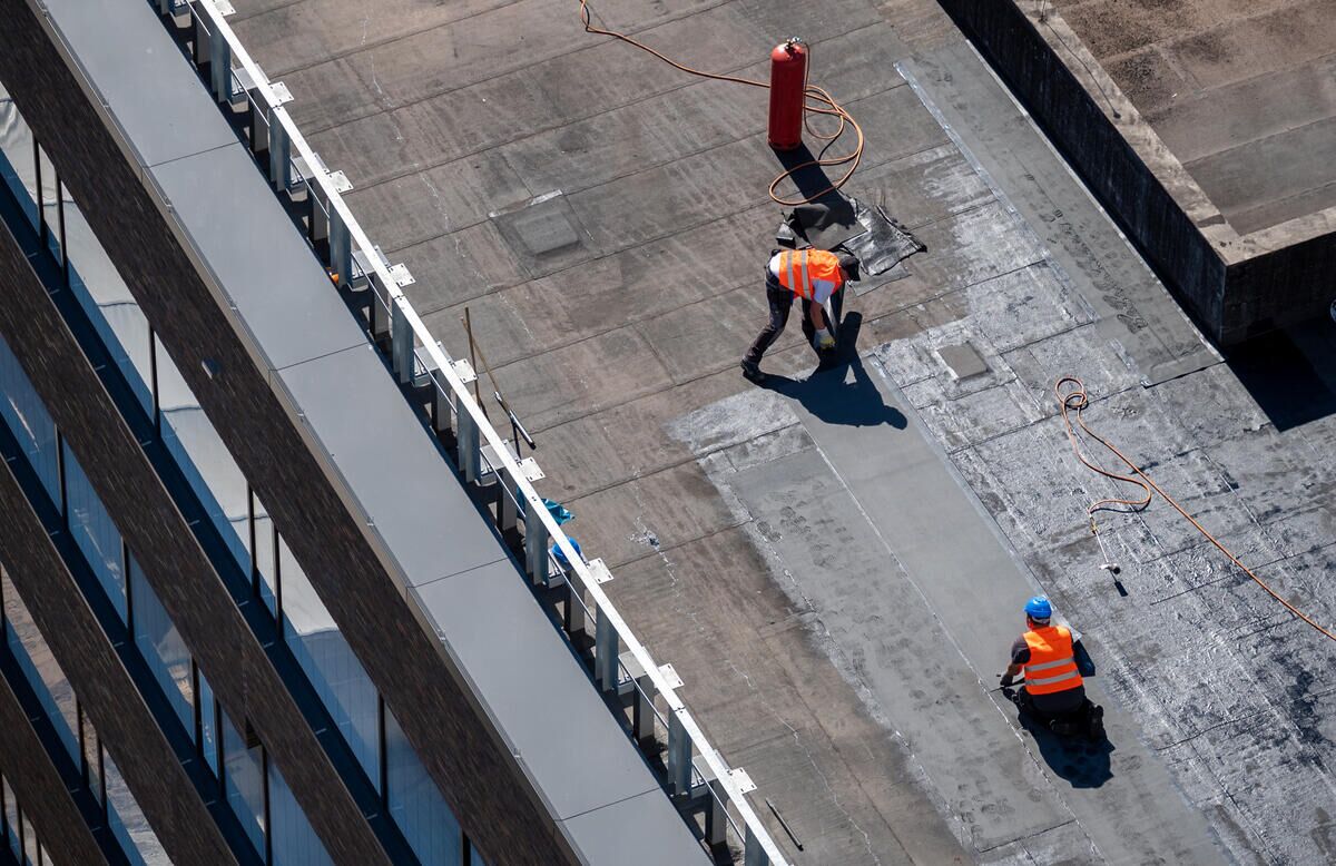 installing a membrane roof