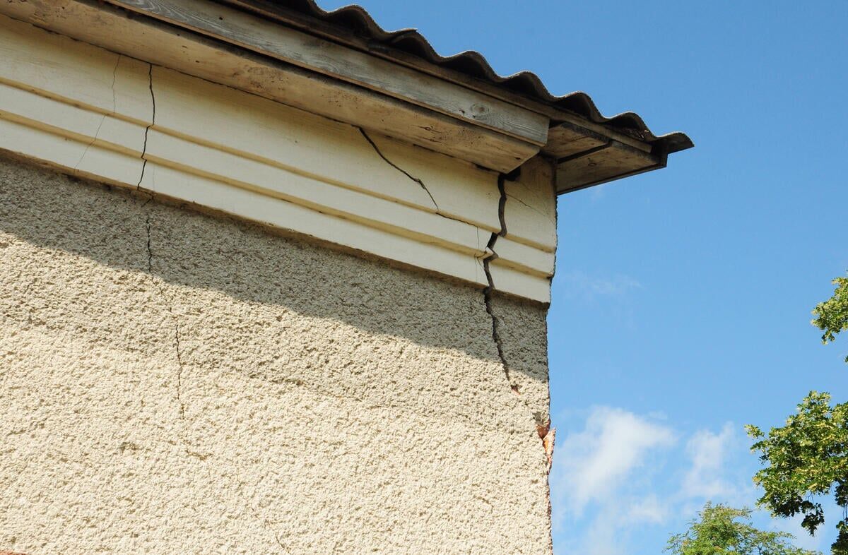damaged soffits