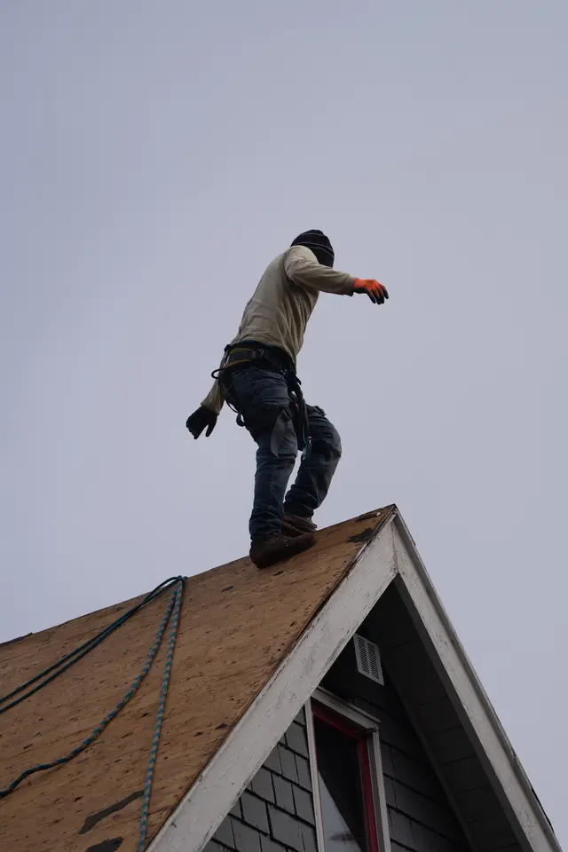 roofer on sheathing