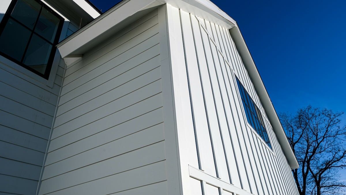 siding panels that have a wooden texture